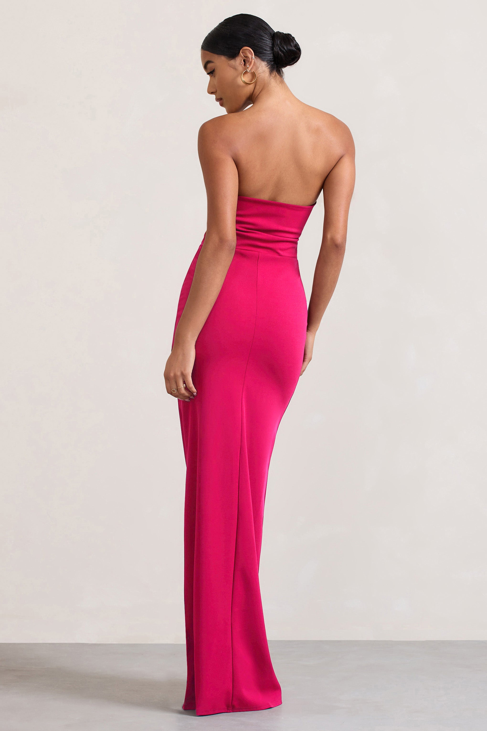 Belle of The Ball | Robe longue bandeau rose vif avec ourlet fendu