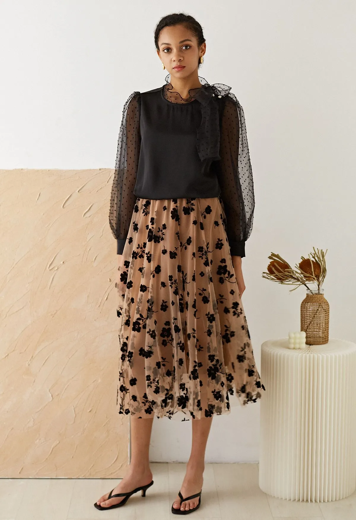 Chemise en nœud papillon en satin à Manches Bulles en Organza Flock Dots en Noir