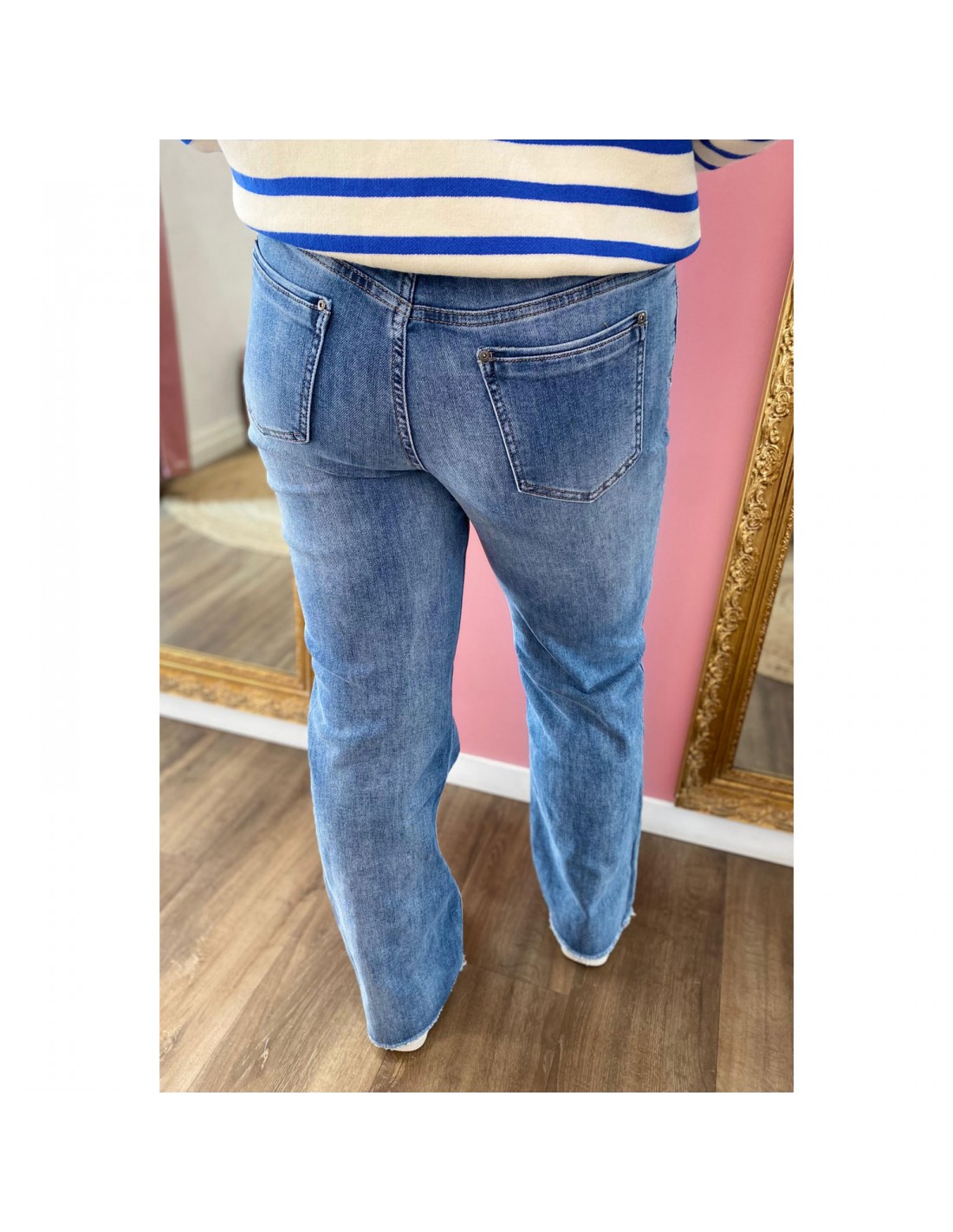 Jean femme bleu clair taille haute jambes larges effet délavé stretch 34-44