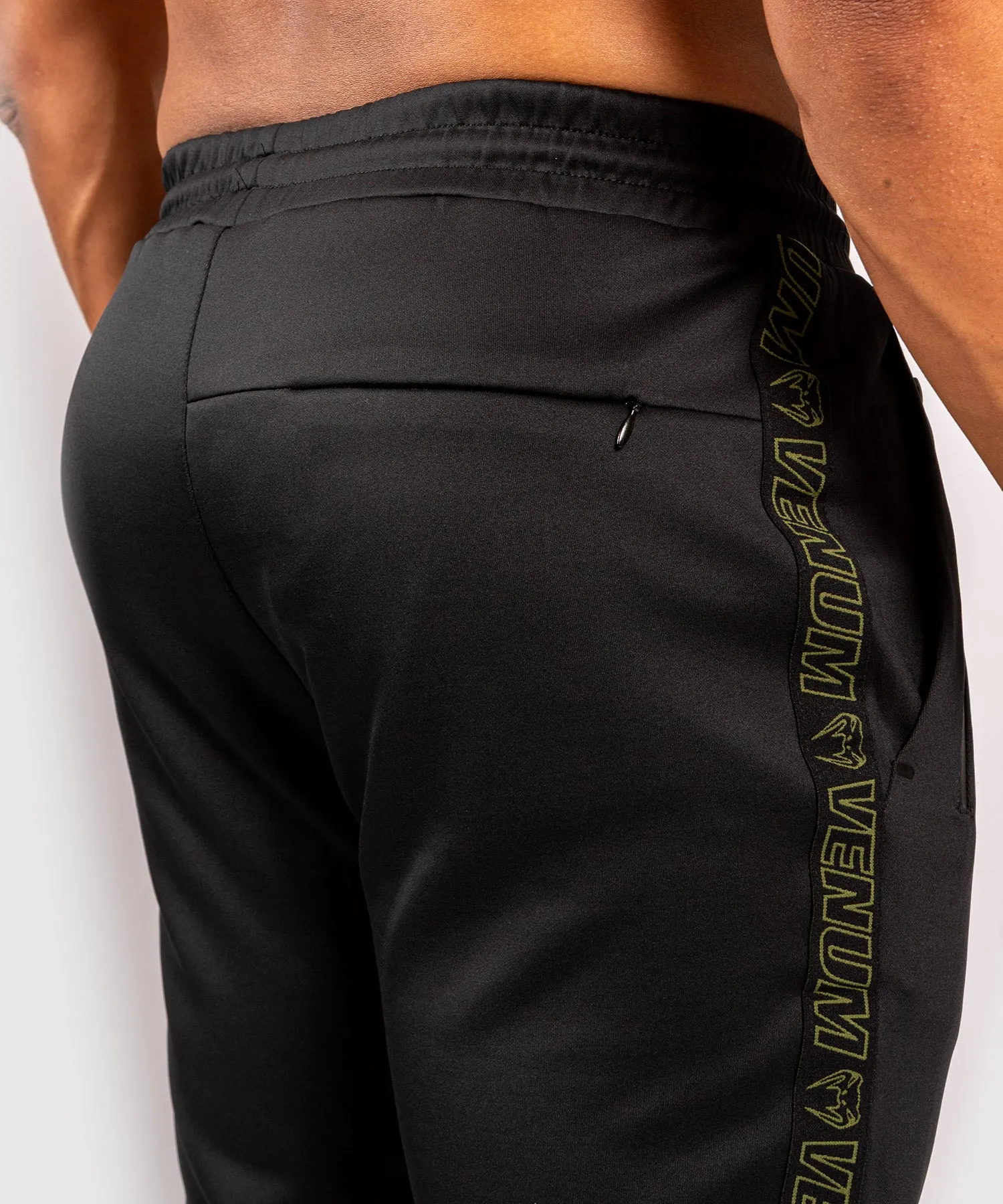 Pantalon de Jogging Venum Club 212 – Noir/Kaki