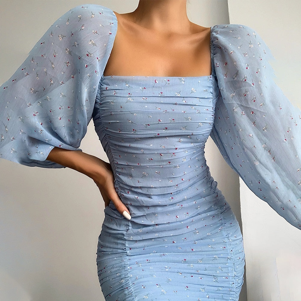 Robe Bleue Fleurie Moulante