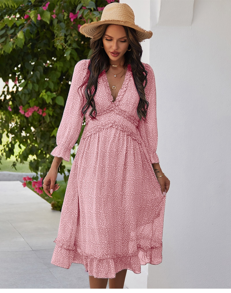 Robe fleurie rose ample et fluide à col en V et manches bouffantes | Tendance Fleurie