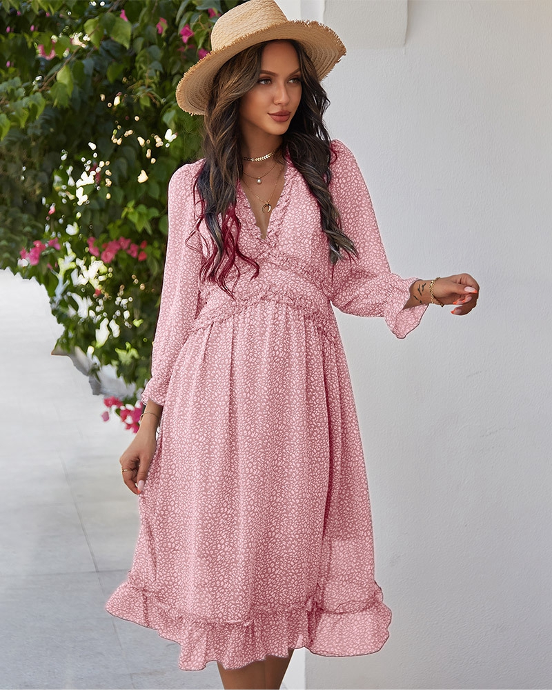 Robe fleurie rose ample et fluide à col en V et manches bouffantes | Tendance Fleurie