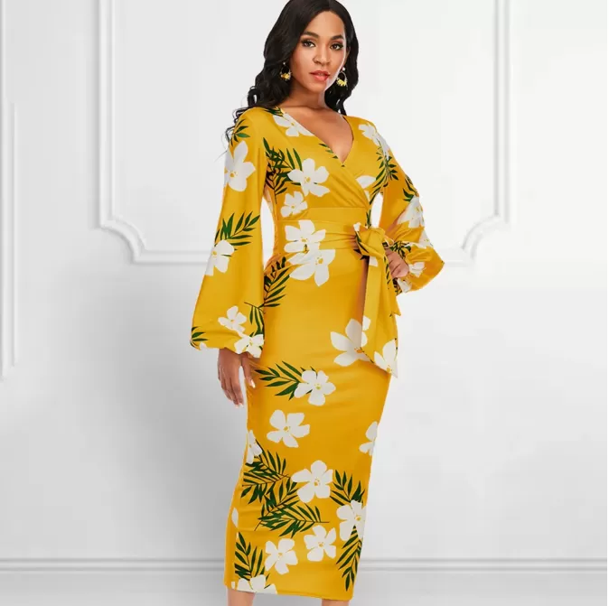 Robe Moulante Fleurie Jaune