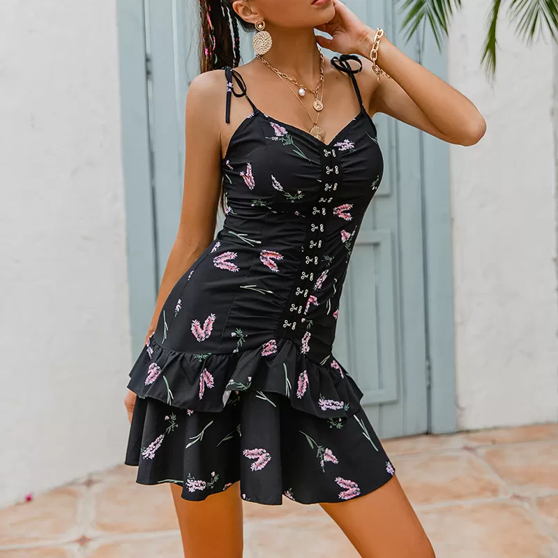 Robe trapèze corset à fleurs noire et fines bretelles