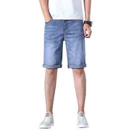 Shorts en jean à coupe droite pour homme