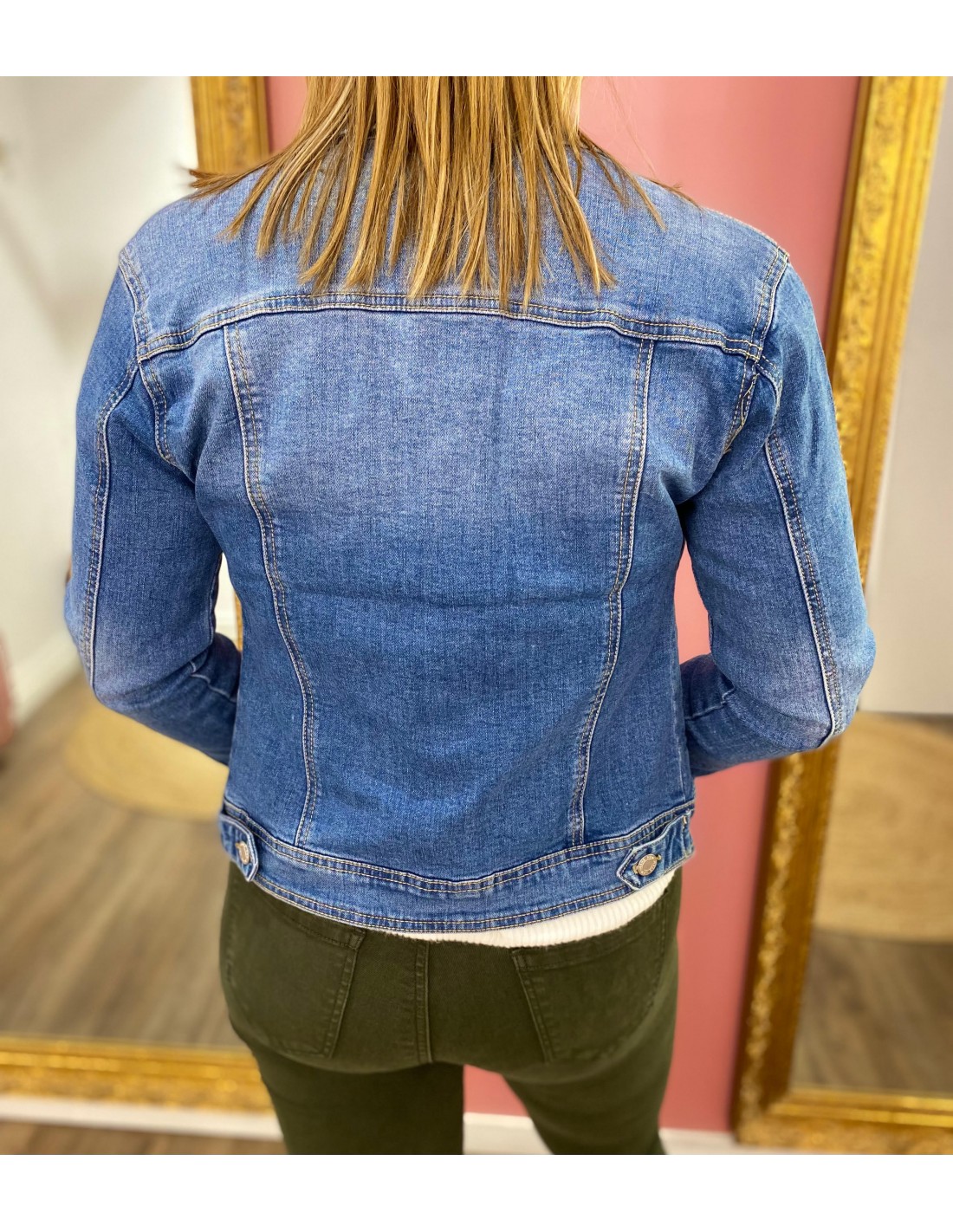 Veste en jean femme bleu clair effet délavé coupe cintrée stretch à poches du 34 AU 50