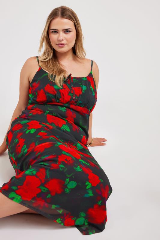 YOURS LONDON - Robe Midaxi Noire Floral Rouge