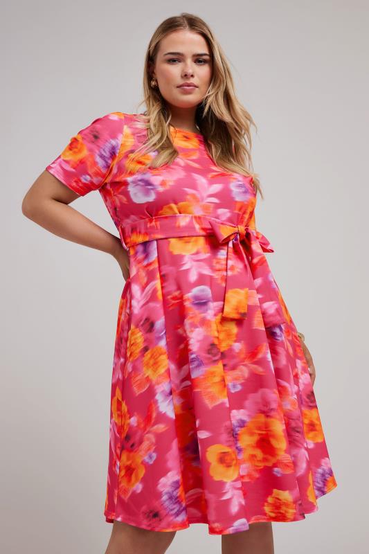 YOURS LONDON - Robe Rose & Orange Floral Patineuse